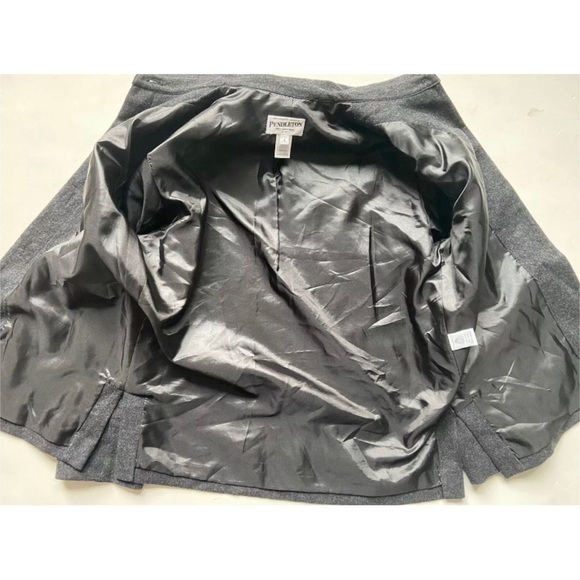 Pendleton 6P Petite Jacket 100% Virgin Wool Dark Gray Collared Lined 5 Button - Picture 10 of 11